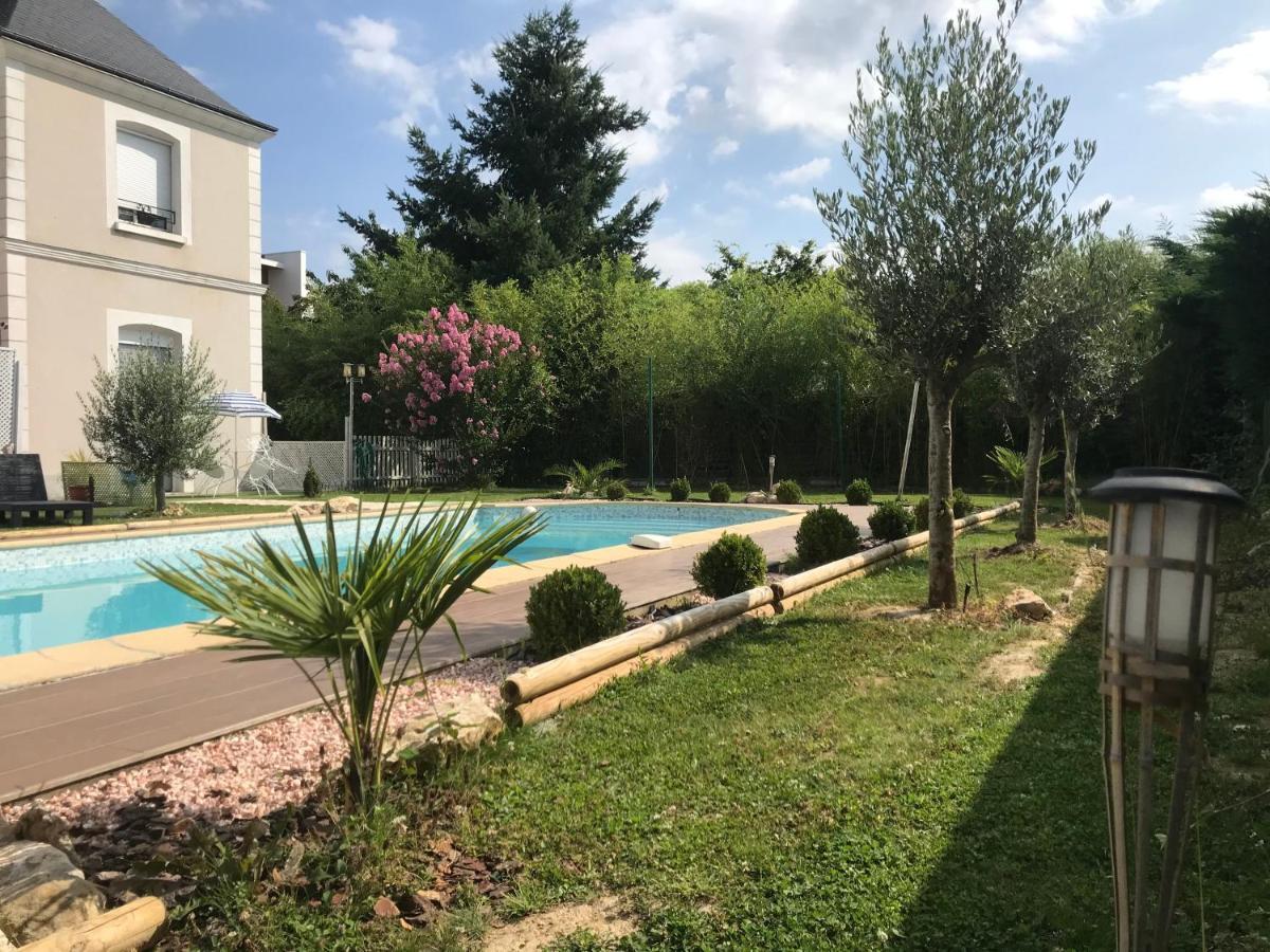 La Villa Bolero Saint-Cyr-sur-Loire Exterior photo